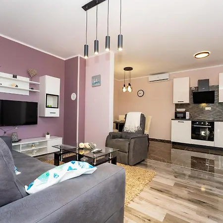 Amazing In Gornja With Outdoor Swimming Pool Holiday home